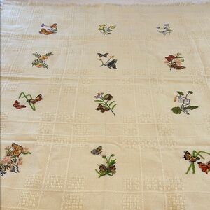 OOAK Hand-Embroidered Cross-Stitched on Homespun Style Tablecloth Throw 1980-90s